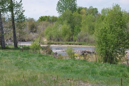 Land in Carbon County, Montana