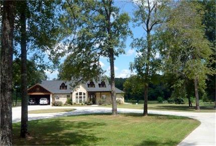 Farm and Ranch in Walker County, Texas