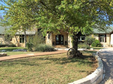 Farm and Ranch in McLennan County, Texas