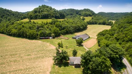 Farm and Ranch in Jackson County, Tennessee