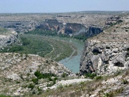 Farm and Ranch in Val Verde County, Texas