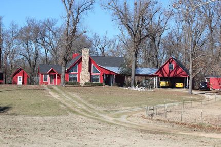 Farm and Ranch in Lamar County, Texas
