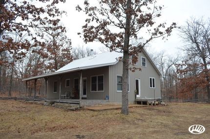 Farm and Ranch in Dallas County, Missouri