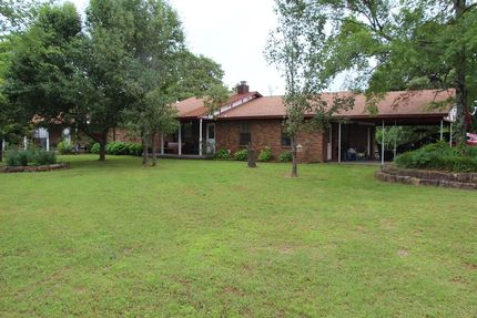 House in Le Flore County, Oklahoma