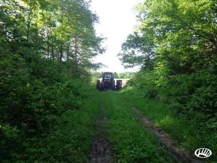Land in Fayette County, Iowa