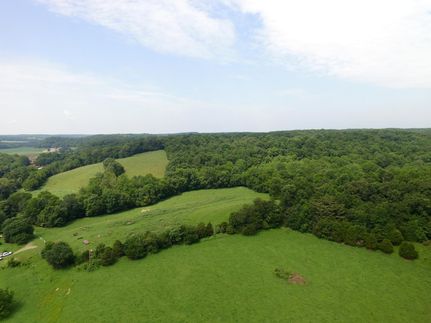 Farm and Ranch in Humphreys County, Tennessee