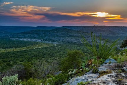 Farm and Ranch in Val Verde County, Texas