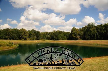 Farm and Ranch in Washington County, Texas
