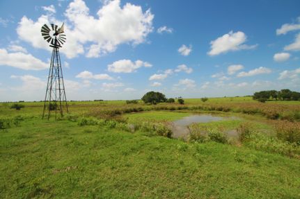 Farm and Ranch in Victoria County, Texas