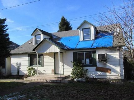 House in Lane County, Oregon