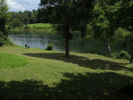 Farm and Ranch in Anderson County, Tennessee