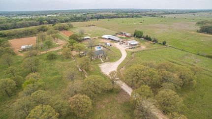 Farm and Ranch in Hill County, Texas