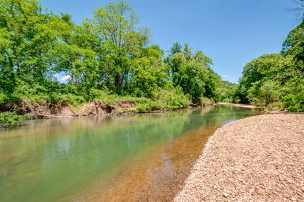 Land in Cheatham County, Tennessee