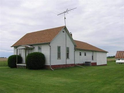 Farm and Ranch in Warren County, Illinois