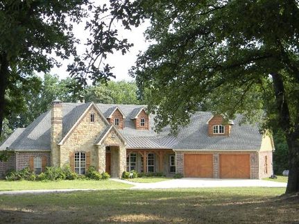 Farm and Ranch in Henderson County, Texas