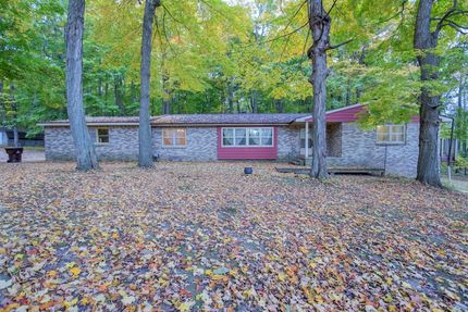 Farm and Ranch in Clinton County, Michigan