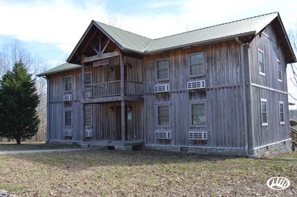 Farm and Ranch in Humphreys County, Tennessee