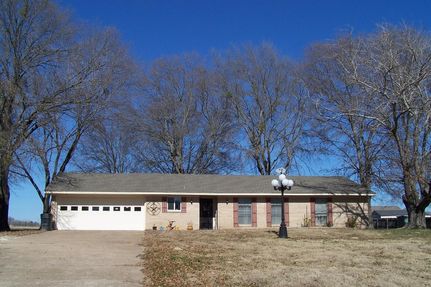 Farm and Ranch in Henderson County, Texas