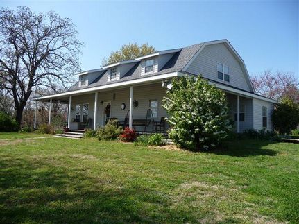 Farm and Ranch in Howell County, Missouri