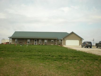Farm and Ranch in Stone County, Missouri
