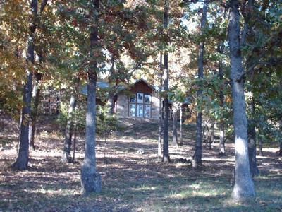 Farm and Ranch in Stone County, Missouri