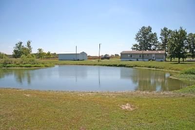 Farm and Ranch in Wayne County, Illinois