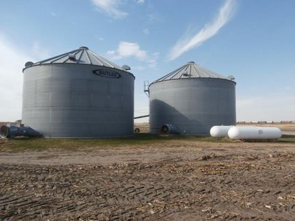 Farm and Ranch in Cedar County, Iowa