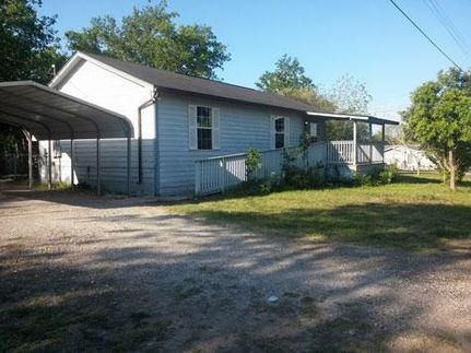 House in Bee County, Texas