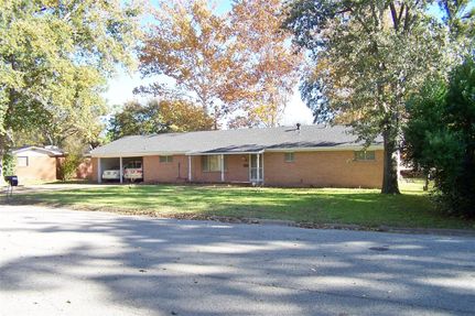 Farm and Ranch in Henderson County, Texas