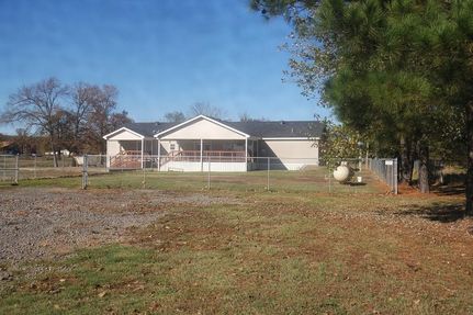 House in Le Flore County, Oklahoma