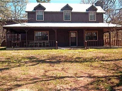 Farm and Ranch in Lee County, Texas
