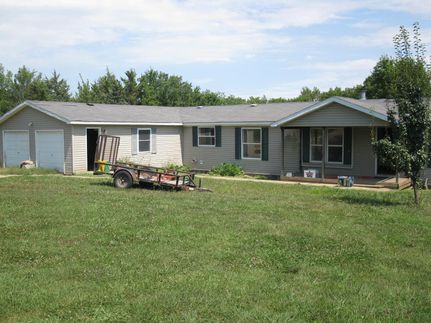Farm and Ranch in Linn County, Kansas