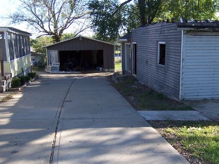 Homesite in Linn County, Kansas