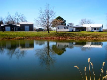 House in Johnson County, Illinois