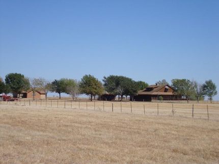 Farm and Ranch in Limestone County, Texas