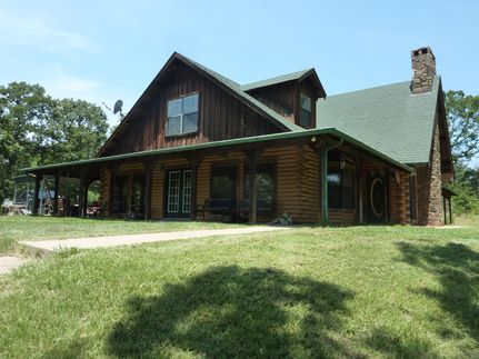 Farm and Ranch in Van Zandt County, Texas