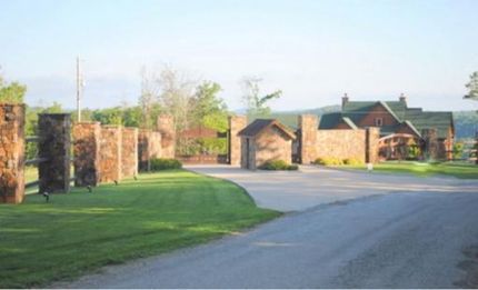 Farm and Ranch in Carroll County, Arkansas