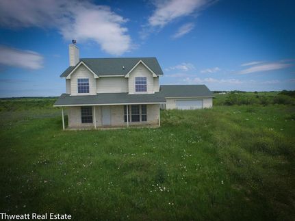 Farm and Ranch in Falls County, Texas