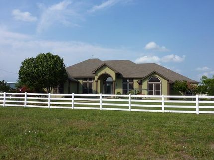House in Ellis County, Texas