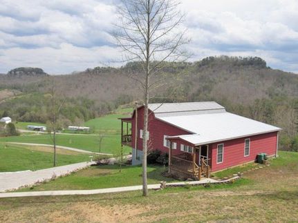 Farm and Ranch in Wayne County, Kentucky