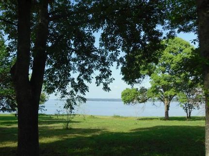 Farm and Ranch in Henderson County, Texas