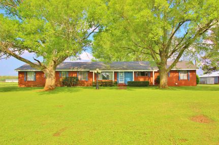 Farm and Ranch in Cherokee County, Texas