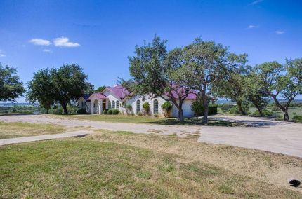 Farm and Ranch in Kerr County, Texas