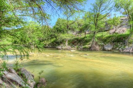 Land in Kendall County, Texas