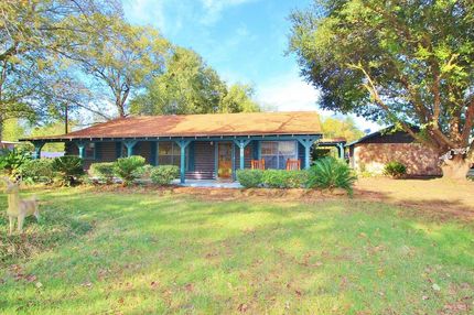 House in Cherokee County, Texas