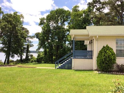 Farm and Ranch in Henderson County, Texas