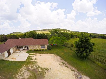 Farm and Ranch in Lampasas County, Texas