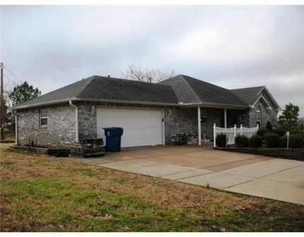 Farm and Ranch in Benton County, Arkansas
