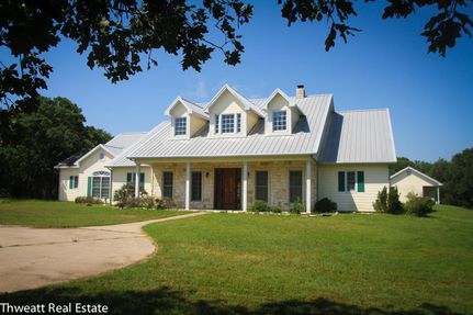 Farm and Ranch in Falls County, Texas