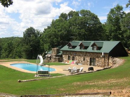 Farm and Ranch in Fulton County, Arkansas